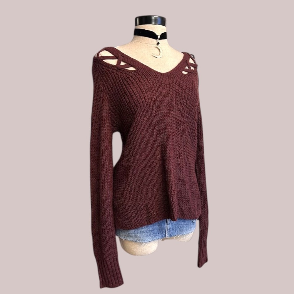 Burgundy Waffle Knit V-Neck Sweater Blouse Medium Stretchy Winter Fall